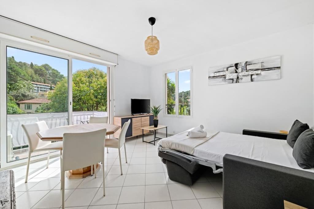 La Villa Julia - Calme - Spacieux - Parking Prive - Climatisation ม็องตง ภายนอก รูปภาพ