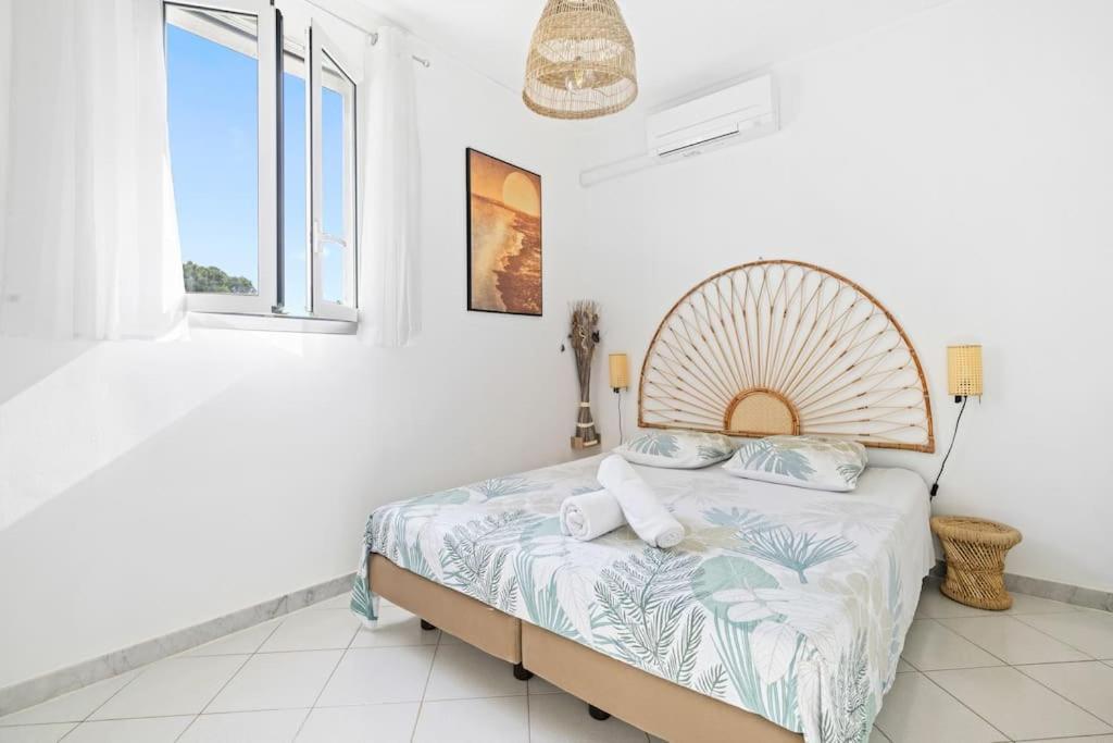 La Villa Julia - Calme - Spacieux - Parking Prive - Climatisation ม็องตง ภายนอก รูปภาพ