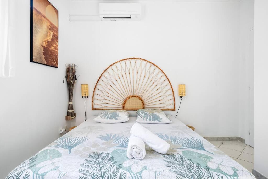 La Villa Julia - Calme - Spacieux - Parking Prive - Climatisation ม็องตง ภายนอก รูปภาพ